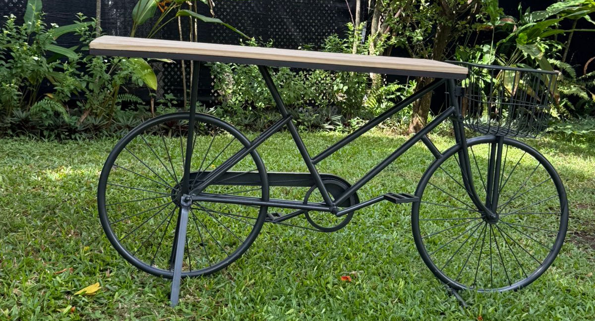Italia Bicycle Table