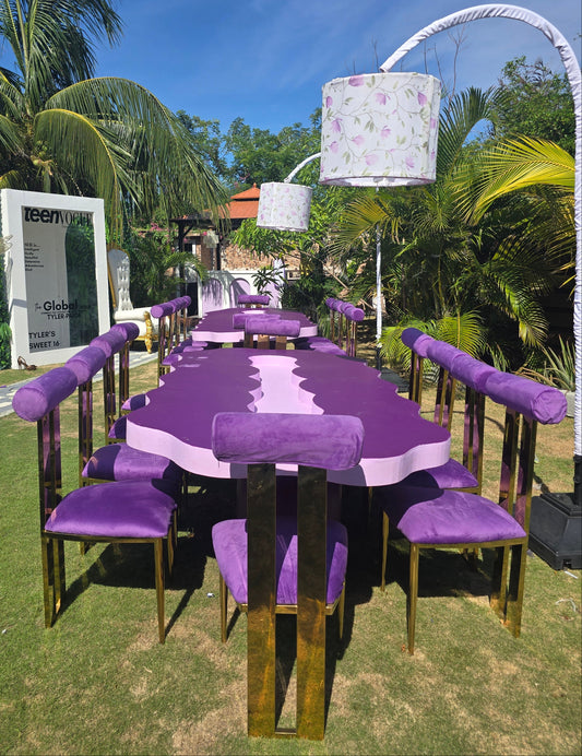 Curvaceous Table (customizable)