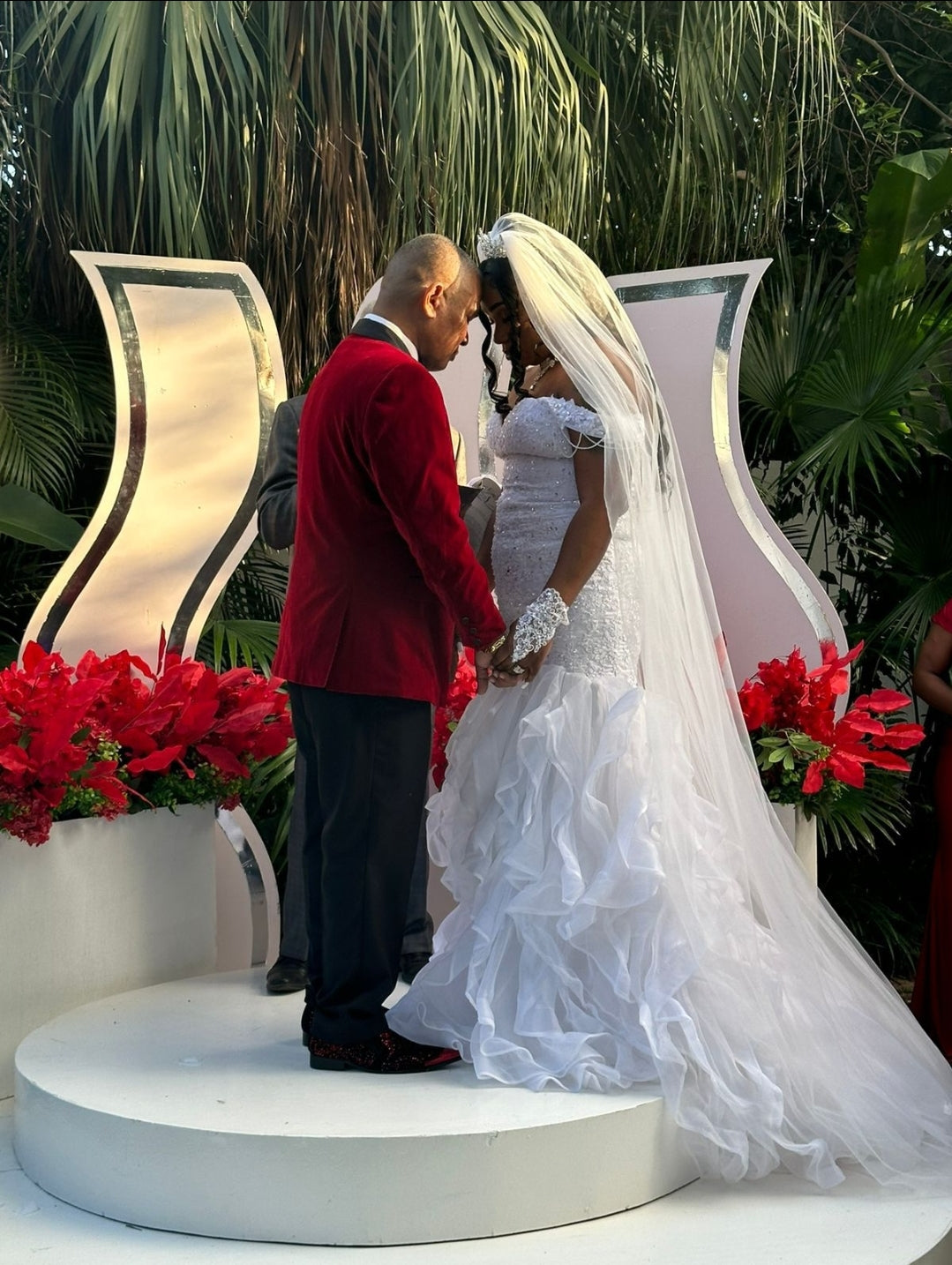 Round Platform – Event Rentals