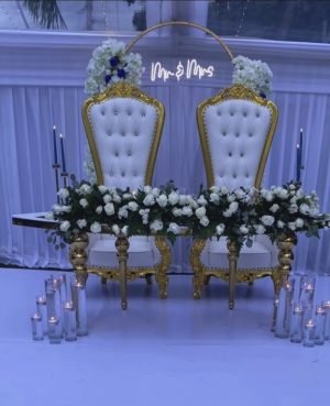 Mrs. & Mrs Table Set