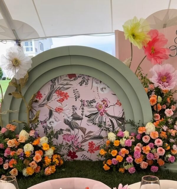 Ophelia Close Backdrop